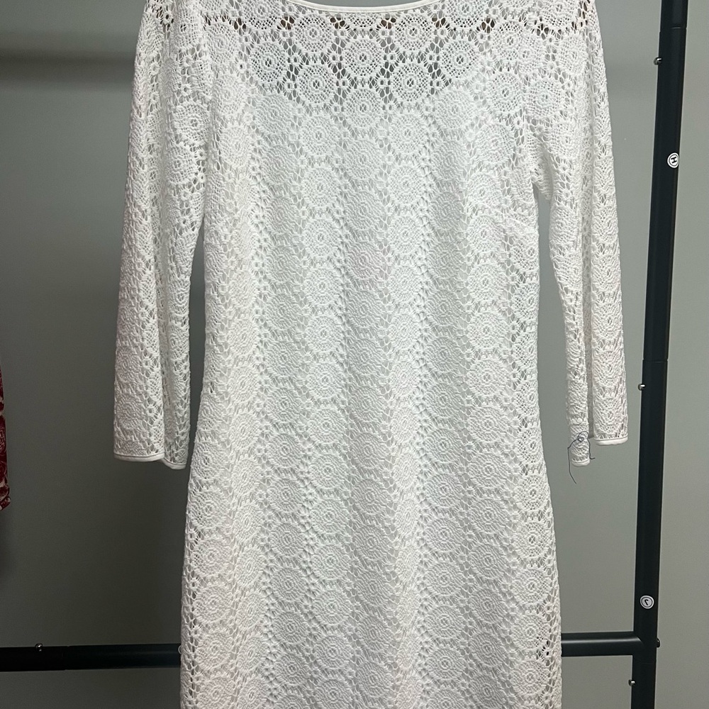 Lilly Pulitzer White Sheath Dress with Bateau Neckline